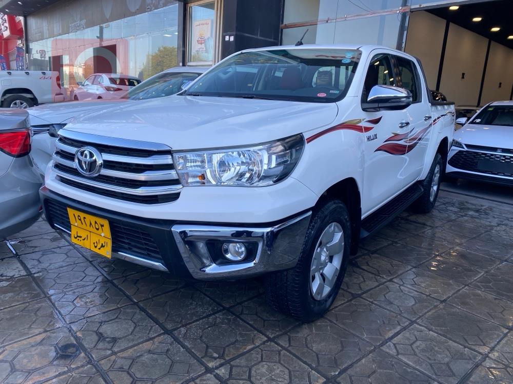 تويوتا هايلوكس